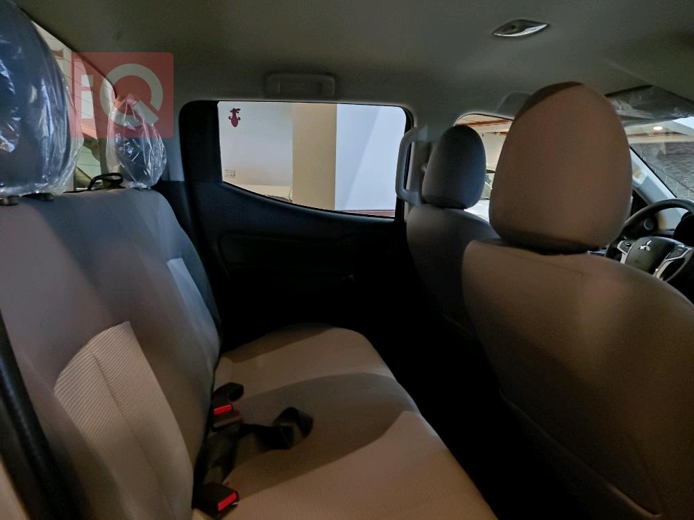 ميتسوبيشي L200